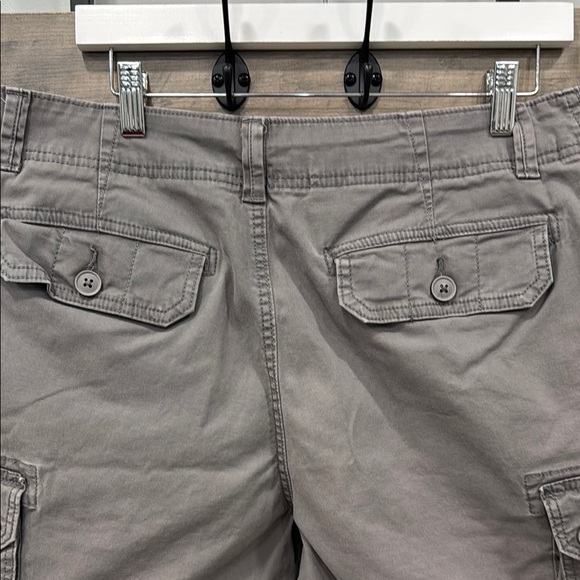 Sonoma Gray Cargo Shorts with Cotton Twill Fabric - Picture 7 of 10